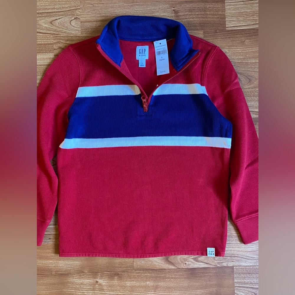New Gap boy sweater